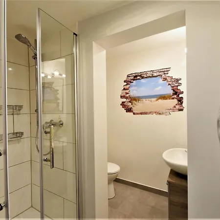Lovely In Near Forest Apartment *